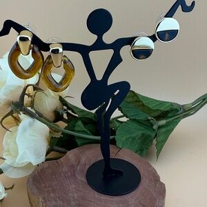 TALBOTS 2 Pairs Tortoise and Gold Post Earrings